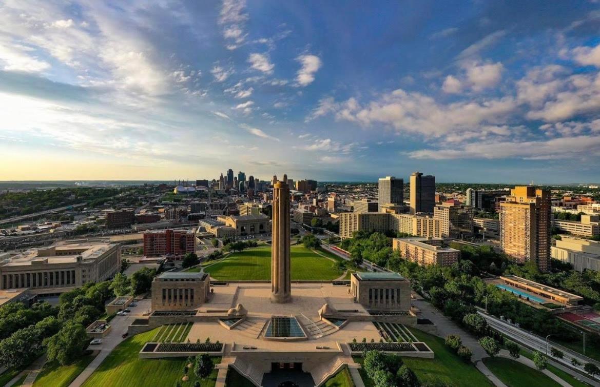 Downtown Kansas City Apt - All The Amenities エクステリア 写真